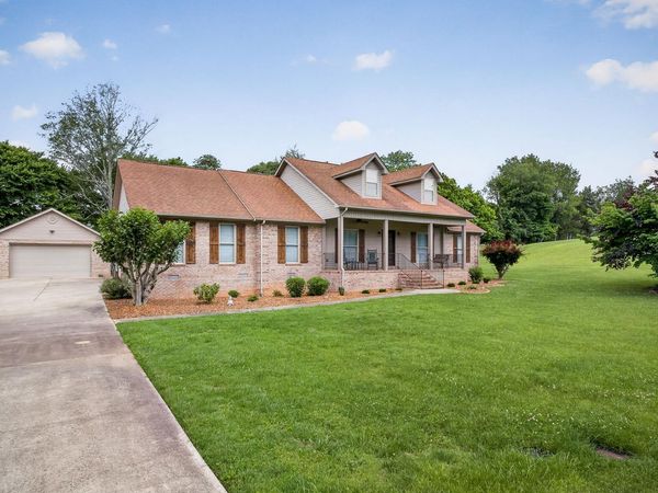 492 Nob Hill Dr , Sparta, TN 38583