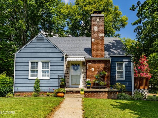 2009 Crest Rd , Maryville, TN 37804
