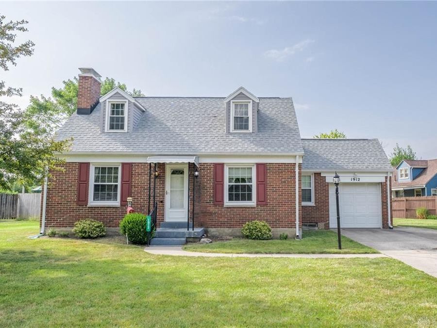 1912 N Sunny Ridge Road, Butler Township, OH 45414 Photo 1