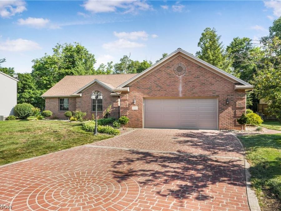 2057 Overcrest Street , Alliance, OH 44601 Photo 1
