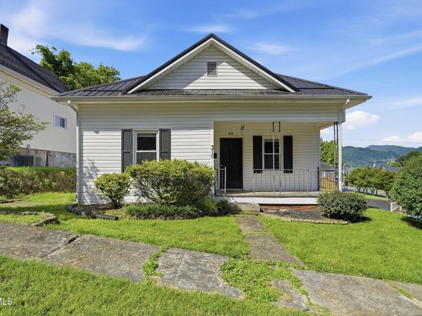310 Pine Street, Erwin, TN 37650