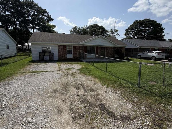 312 Howard , Paragould, AR 72450