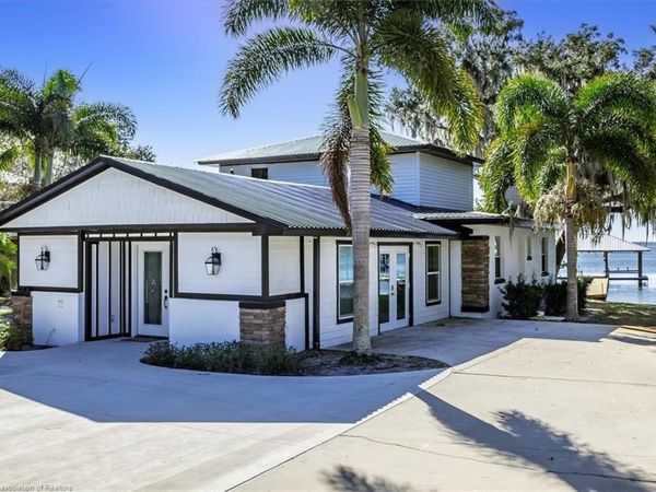 564 Lake June Road, Lake Placid, FL 33852