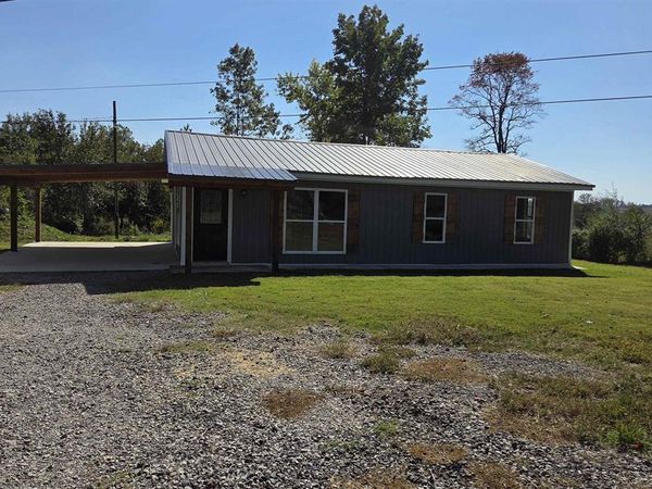 2735 Floral Road, Floral, AR 72534