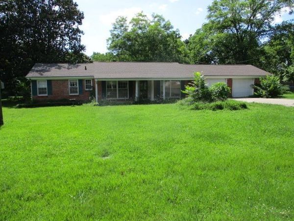 2185 Bowen St, Russellville, AL 35653