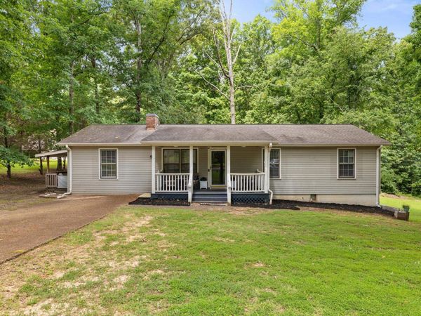 373 Wayne St, Florence, AL 35633