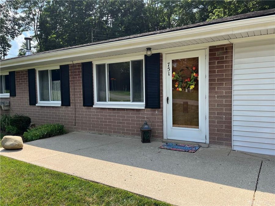 751 Country View Drive, Beavercreek, OH 45430 Photo 1