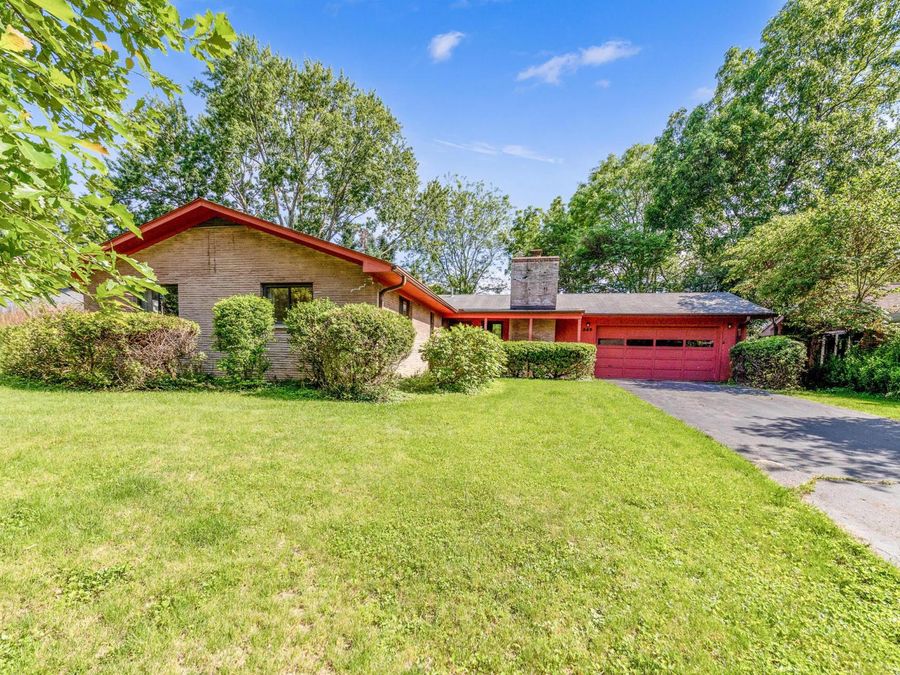 345 Ridgedale Drive N, Worthington, OH 43085 Photo 1