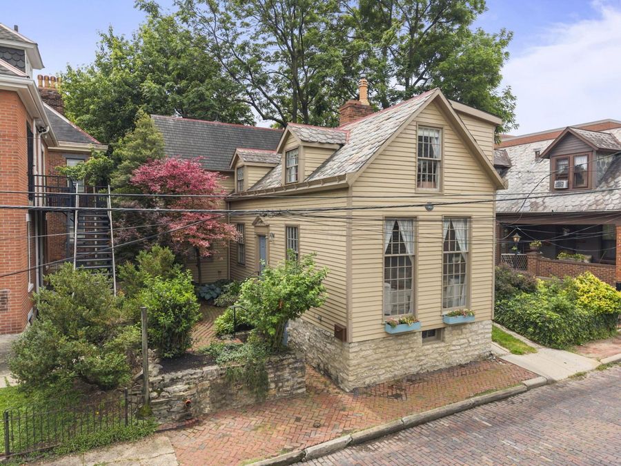 43 E Beck Street , Columbus, OH 43215 Photo 1
