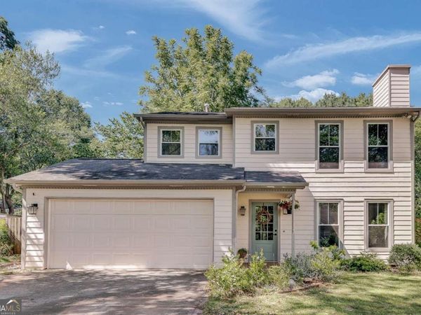 2802 Royal Bluff, Decatur, GA 30030