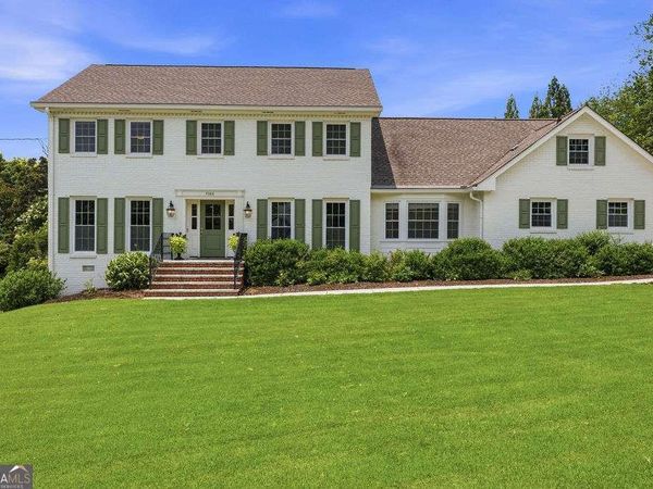 5266 Wynterhall Way, Dunwoody, GA 30338