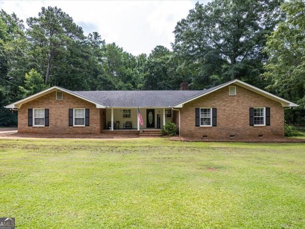 210 Newton Drive, Forsyth, GA 31029