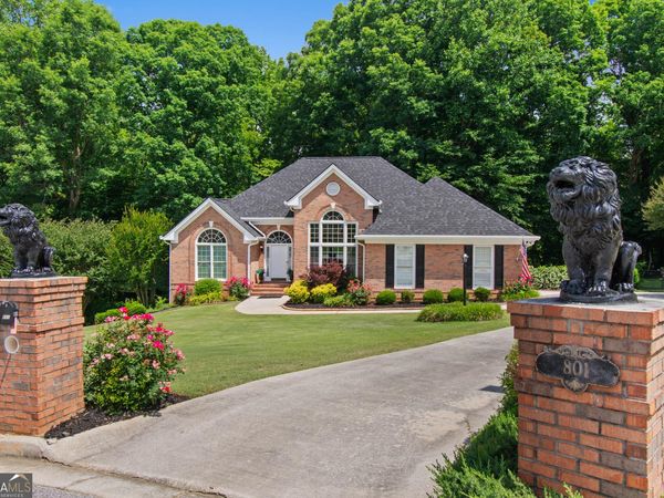 801 Ivy Ridge Drive, Loganville, GA 30052