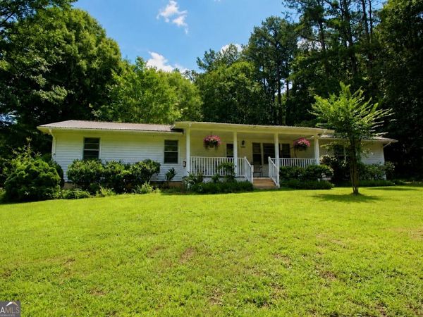 4805 Rockmart Road SE, Silver Creek, GA 30173