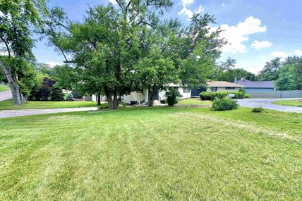 2105 S 120 Street, Omaha, NE 68144