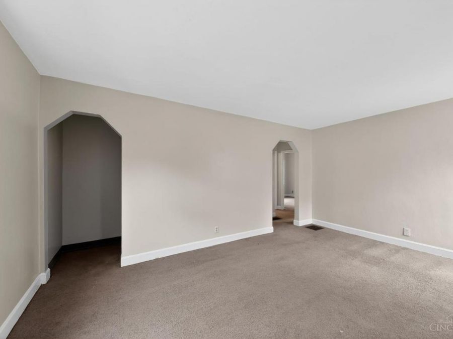 1778 Ashbrook Drive, Cincinnati, OH 45238 Photo 12