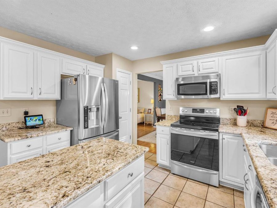 7972 Kennesaw Drive, West Chester, OH 45069 Photo 15