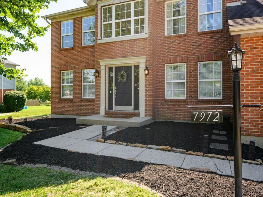 7972 Kennesaw Drive, West Chester, OH 45069 Photo 4