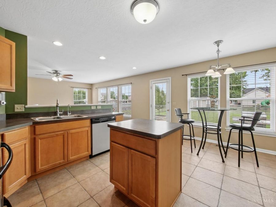 235 George Lewis Court, Harrison, OH 45030 Photo 9