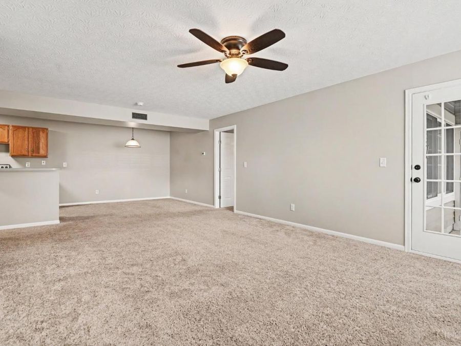 9901 Regatta Drive, Unit 105, Colerain Township, OH 45252 Photo 6