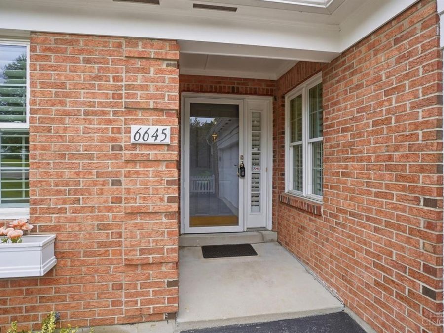 6645 Spindlewick Lane, Cincinnati, OH 45230 Photo 2