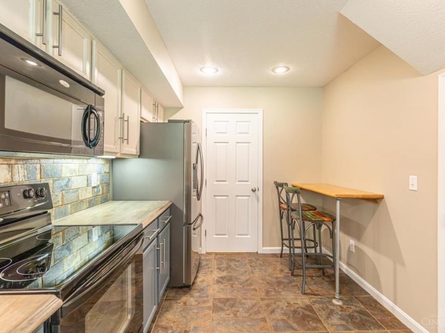 2035 Commons Circle Drive, Unit 3C, Batavia Township, OH 45103 Photo 12