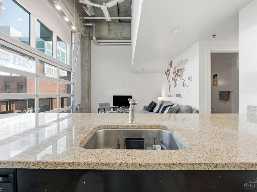 353 W Fourth Street, Unit 209, Cincinnati, OH 45202 Photo 14