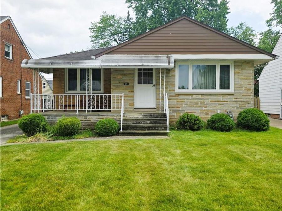 8201 Manorford Drive , Parma, OH 44129 Photo 1