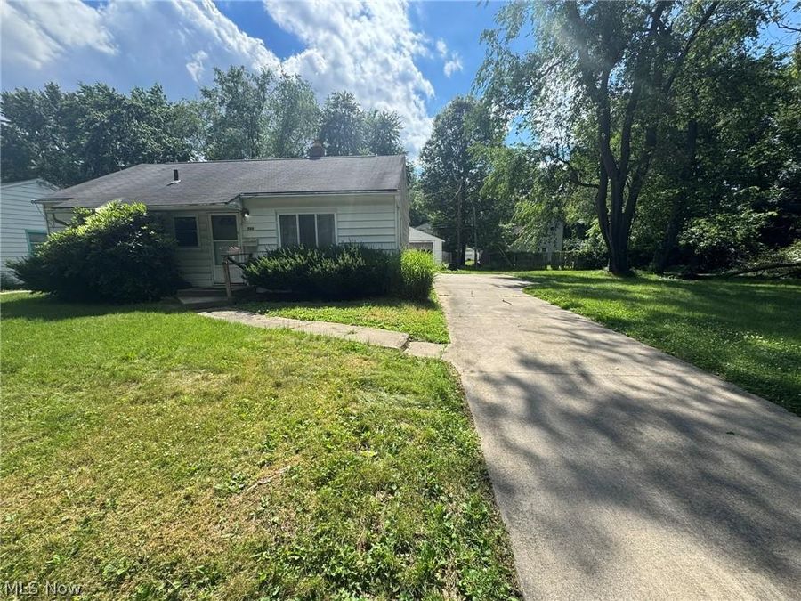 766 Valdes Avenue , Akron, OH 44320 Photo 1