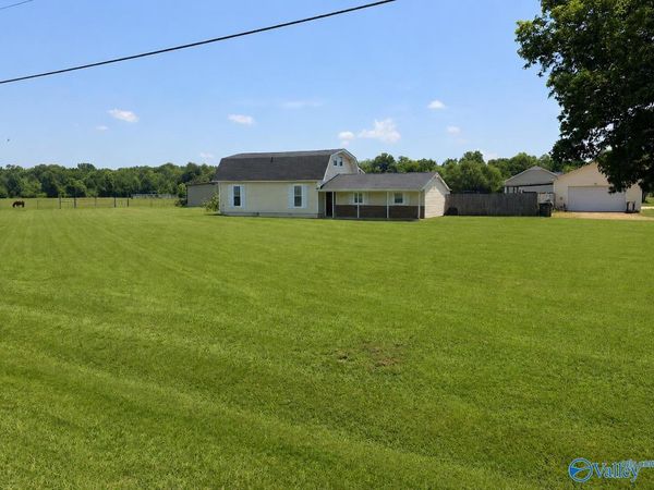 411 Randall Mullins Road, Toney, AL 35773