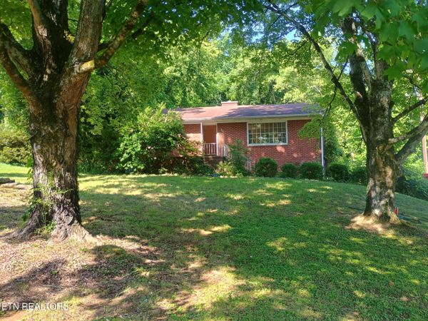 407 Overhill Rd, Knoxville, TN 37914