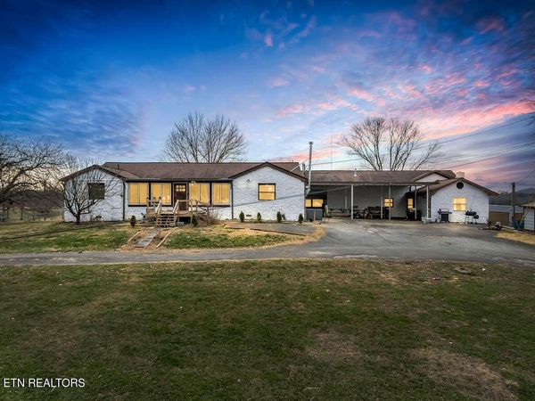 10724 E Emory Rd, Luttrell, TN 37779