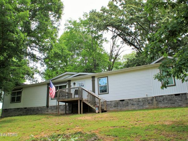 439 Zachary Rd, Blaine, TN 37709