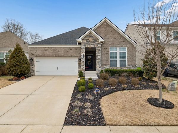 206 Woodhall Ct , White House, TN 37188