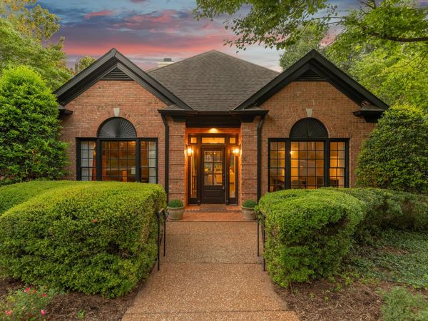 38 Erwin Ct , Nashville, TN 37205