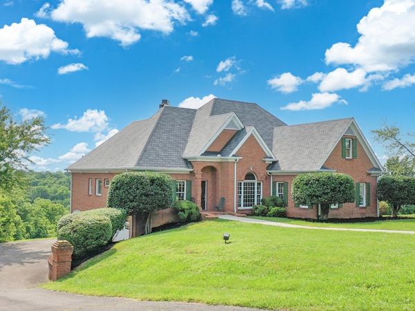 119 Crestland Circle , Shelbyville, TN 37160