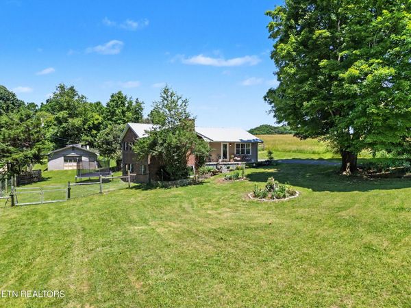 848 Lakeshore Rd , Talbott, TN 37877