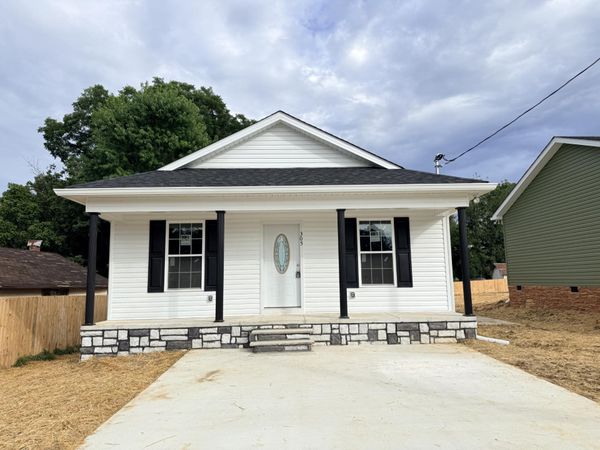 305 W Coffee St , Tullahoma, TN 37388