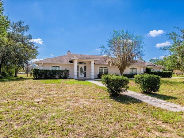 899 NE 10TH CIRCLE , WILLISTON, FL 32696