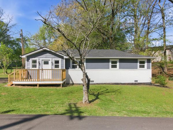 416 Powell St , Paris, TN 38242