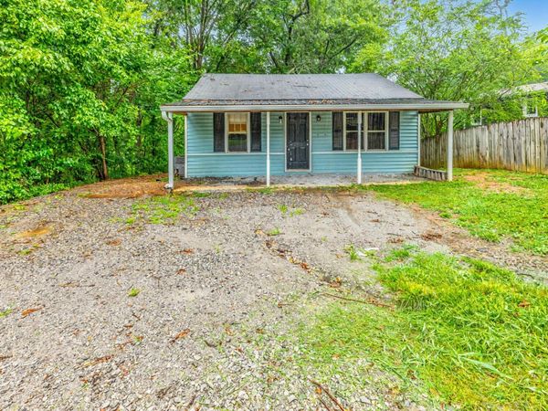 933 Hulana Street , Rossville, GA 30741