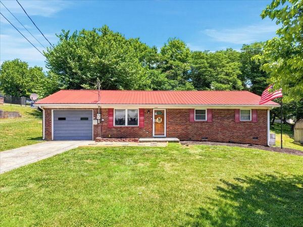 1310 Cherokee Drive, Morristown, TN 37814