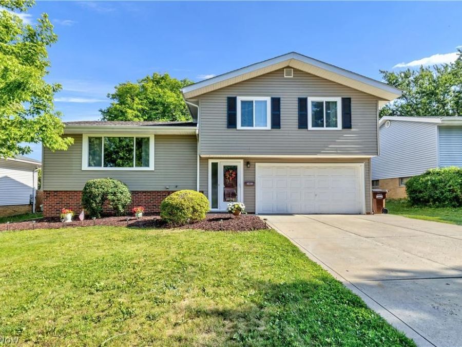 3403 Nottingham Drive , Parma, OH 44134 Photo 1