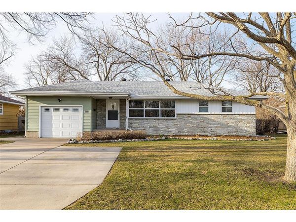 6418 37th Avenue N, Crystal, MN 55427