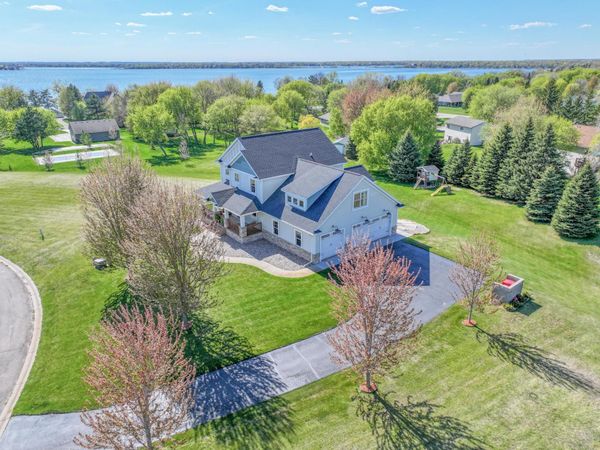 3693 Crestwood Ridge NE, Alexandria, MN 56308