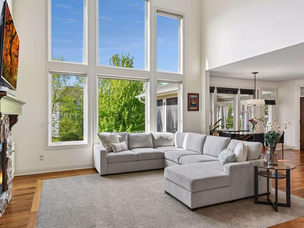 5990 Black Oaks Lane N, Plymouth, MN 55446
