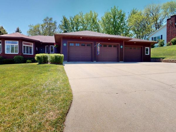 1401 Martin Road , Albert Lea, MN 56007