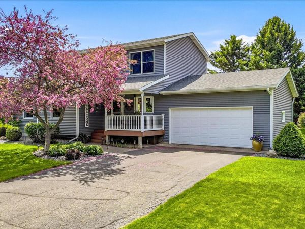 13165 295th Street , Lindstrom, MN 55045