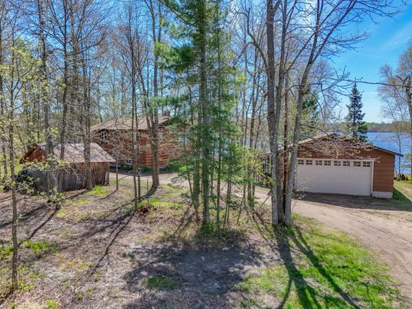 41102 Shoal Lake Road , Nashwauk, MN 55769
