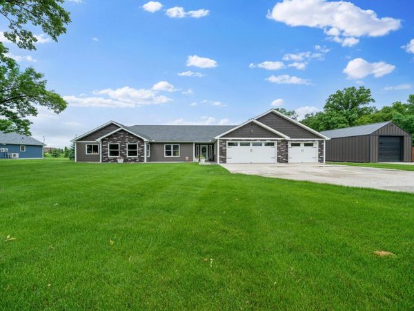 4024 Rosewood Lane SE, Alexandria, MN 56308